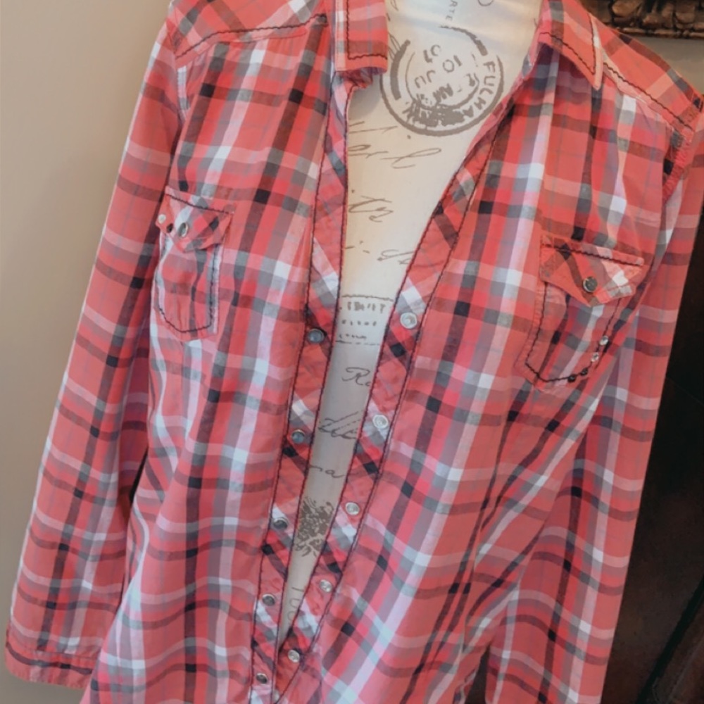 Gorgeous Back Western Button Down - image 4